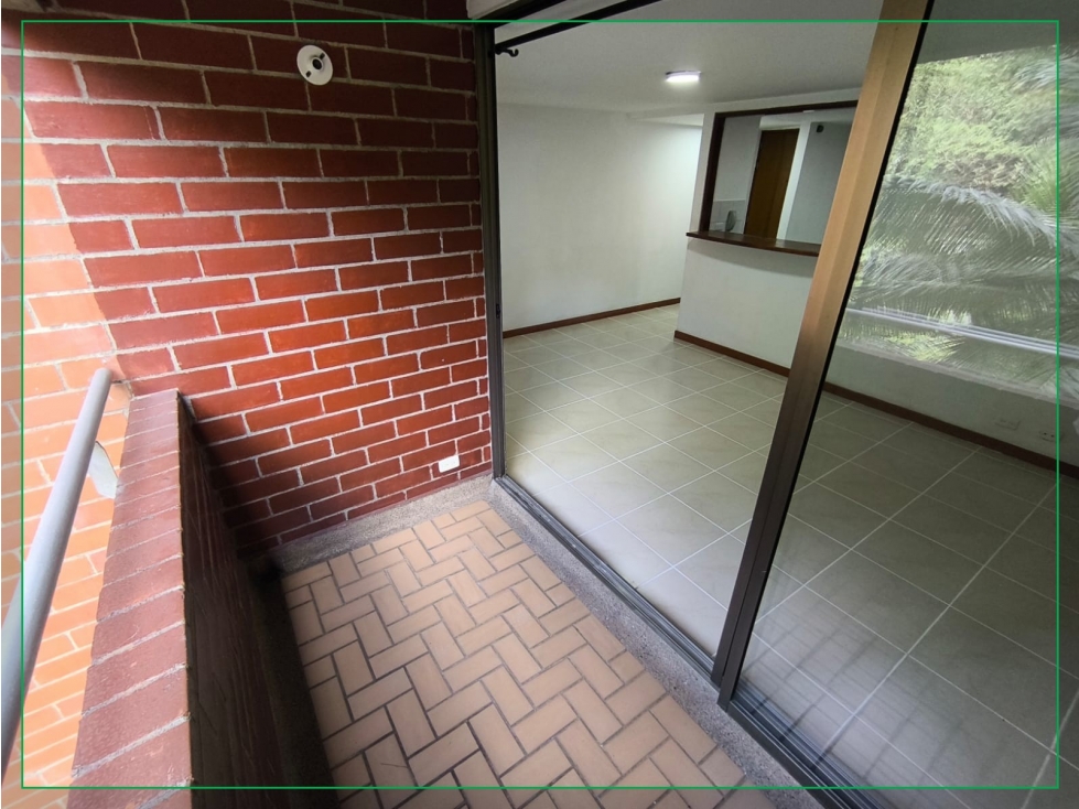 ARRIENDO APARTAMENTO EN LA CASTELLANA — foto 2