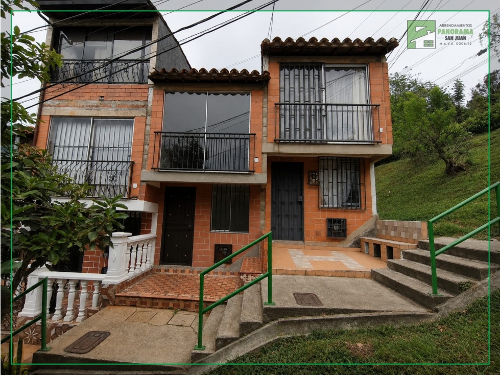 VENDO CASA UNIFAMILIAR EN BUENOS AIRES QUINTA LINDA