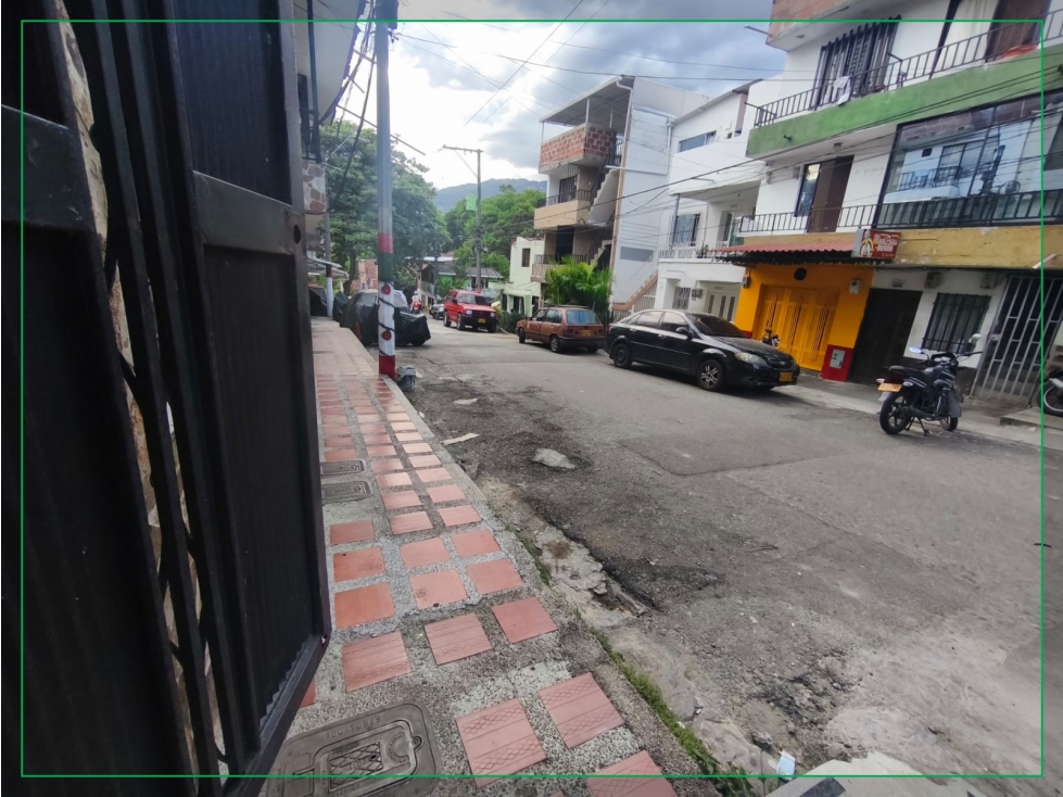 ARRIENDO APARTA ESTUDIO EN CAMPO VALDES — foto 2