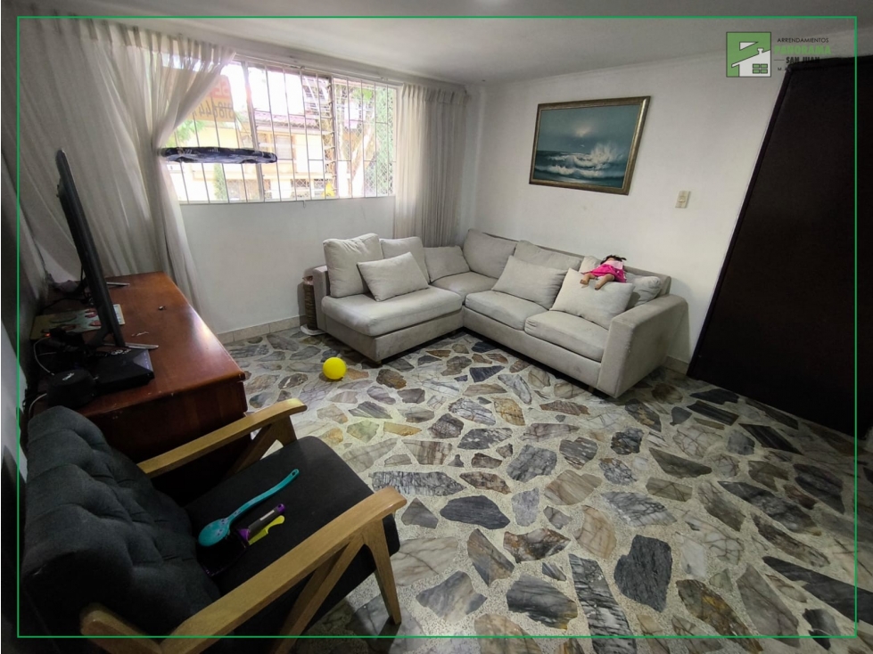 VENDO APARTAMENTO EN LA ALMERÍA — foto 2