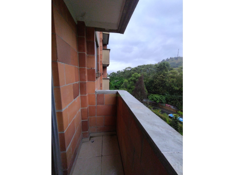 ARRIENDO APARTAMENO EN ROBLEDO LA AURORA — foto 2
