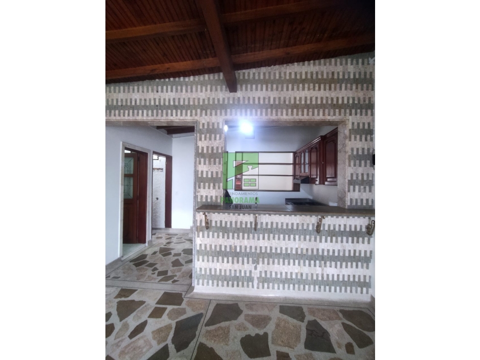 ARRIENDO APARTAESTUDIO EN SANTA LUCIA  — foto 2