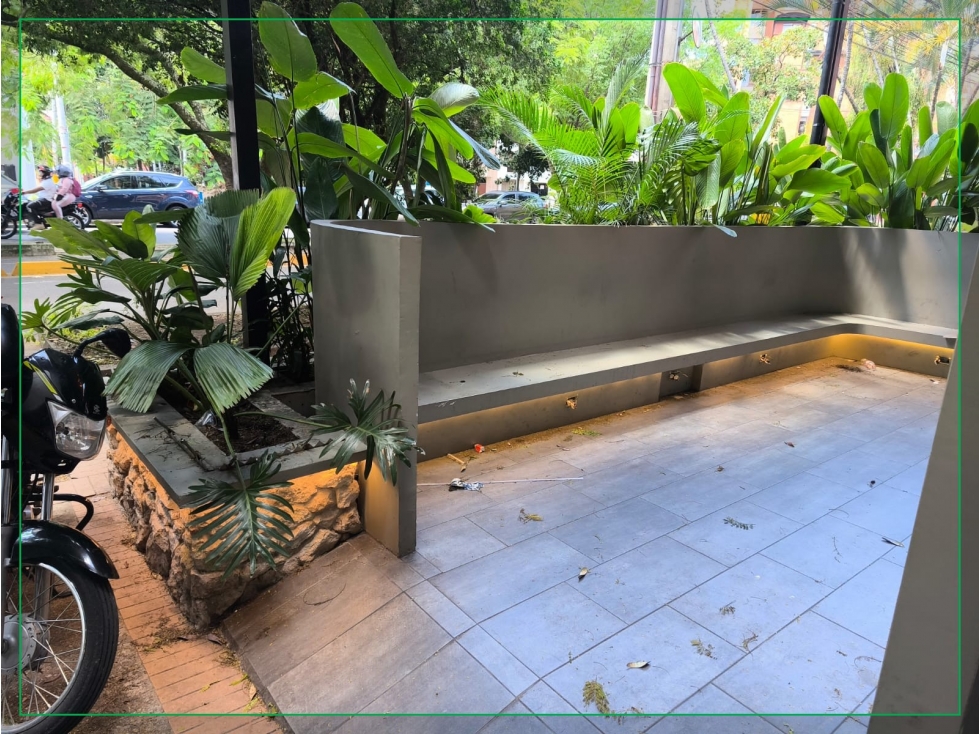 LOCAL EN LAURELES - SEGUNDO PARQUE — foto 4