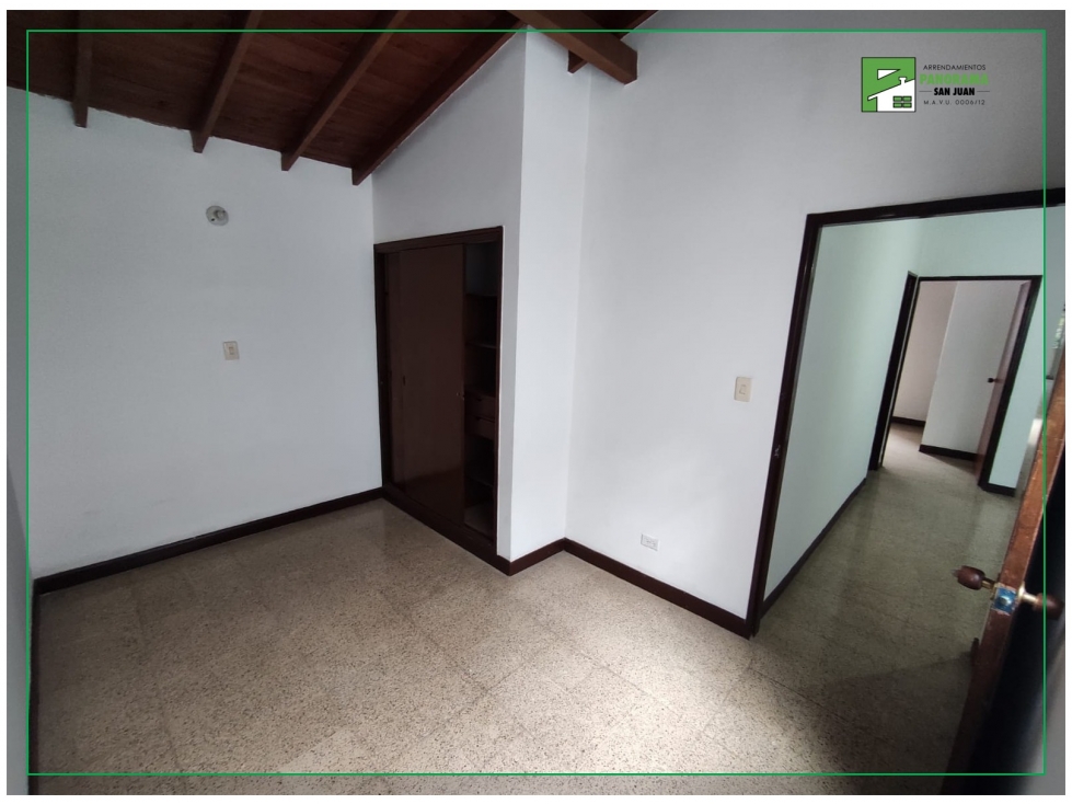ARRIENDO CASA PARA USO COMERCIAL EN EL VELODROMO — foto 4