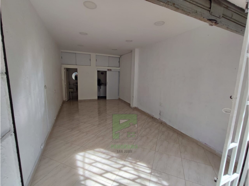 ARRIENDO LOCAL EN LAURELES — foto 3