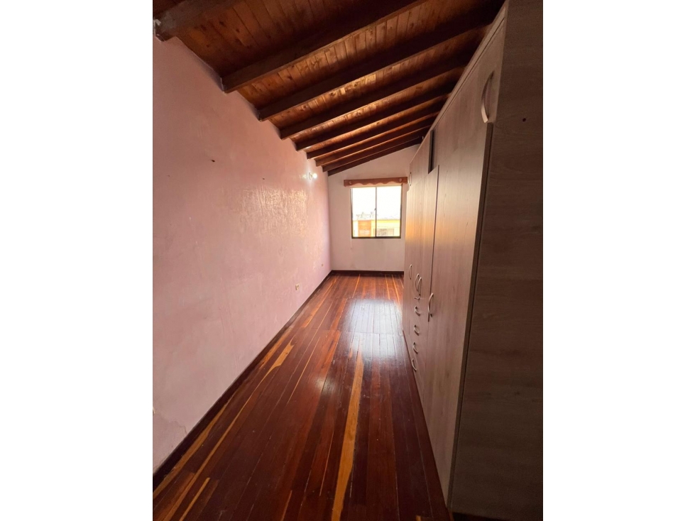 ARRIENDO CASA EN VILLA HERMOSA - SECTOR NUEVA VILLA - 3