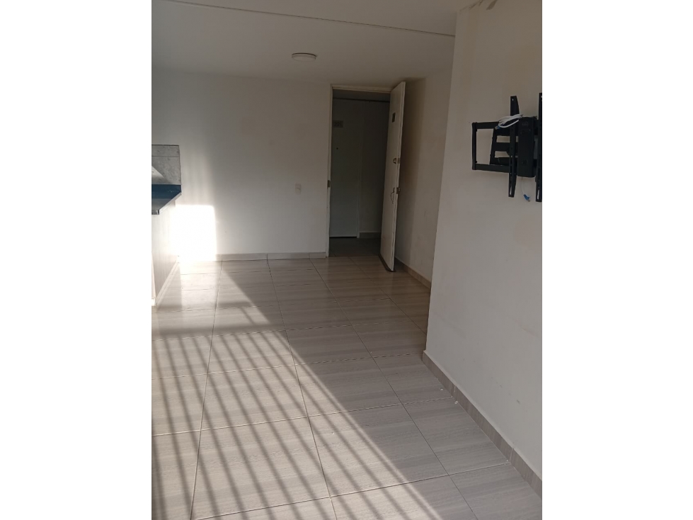 ARRIENDO APARTAMENTO EN SAN ANTONIO DE PRADO - SECTOR EL VERGEL — foto 4