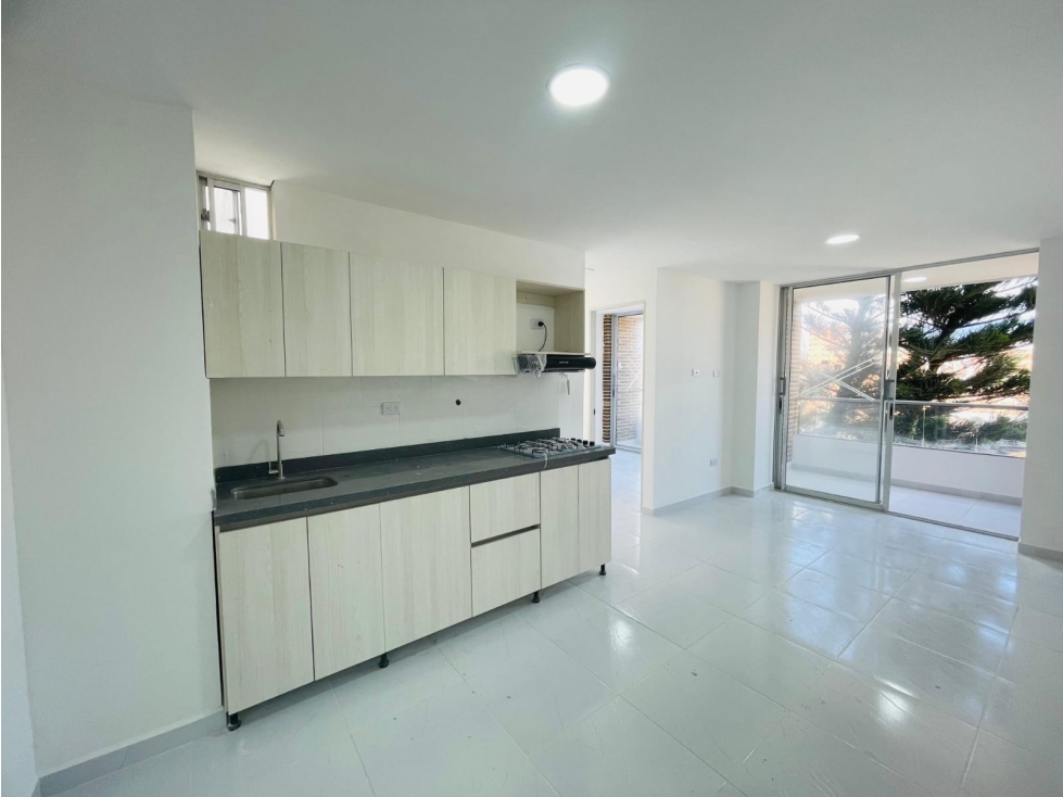 ARRIENDO APARTAMENTO EN ENVIGADO - BARRIO ALCALÁ