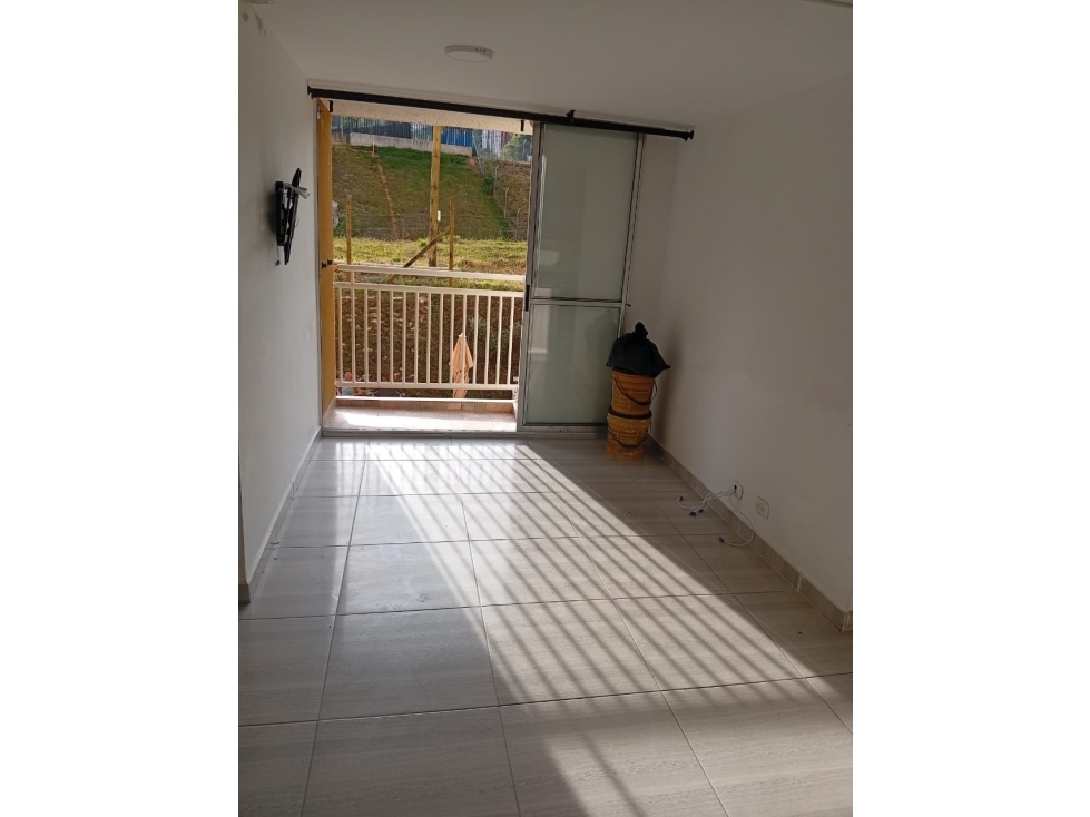 ARRIENDO APARTAMENTO EN SAN ANTONIO DE PRADO - SECTOR EL VERGEL — foto 3