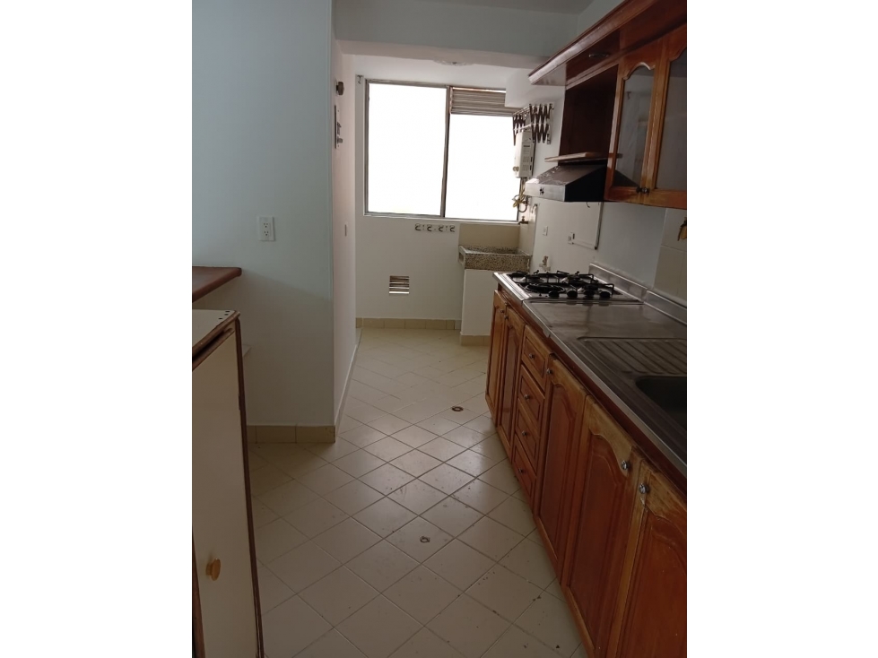 ARRIENDO APARTAMENTO EN MEDELLÍN - SECTOR CALAZANS — foto 2