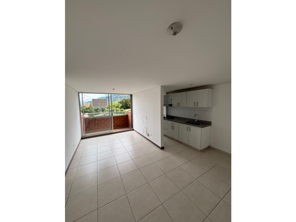 ARRIENDO APARTAMENTO EN LA ESTRELLA - SECTOR FERRERIA — foto 4