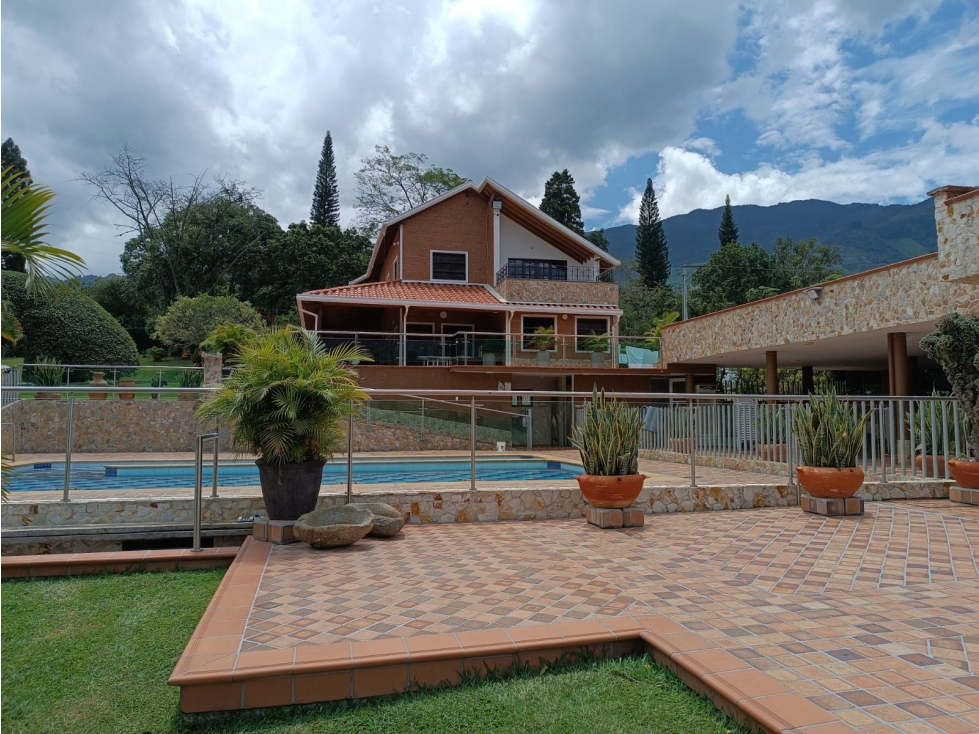 ARRIENDO FINCA DE RECREO EN GIRARDOTA - VEREDA EL TOTUMO - 4