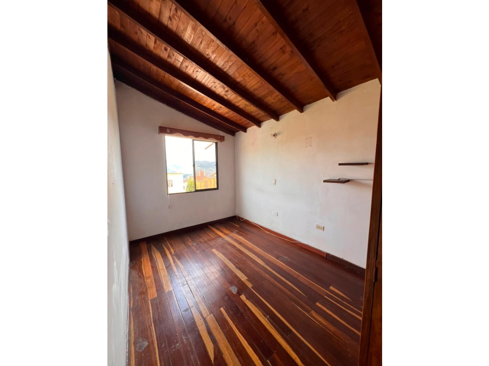 ARRIENDO CASA EN VILLA HERMOSA - SECTOR NUEVA VILLA - 6
