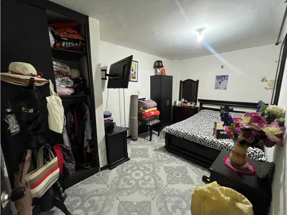 VENDO APARTAMENTO EN ITAGÜÍ - BARRIO EL ROSARIO — foto 6