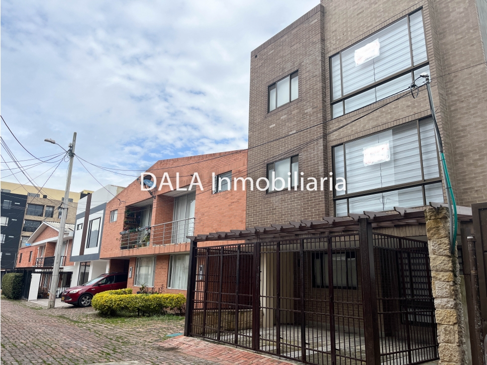 SE VENDE CASA EN CHIA SECTOR PRIMAVERA, INMOBILIARIAS CHÍA