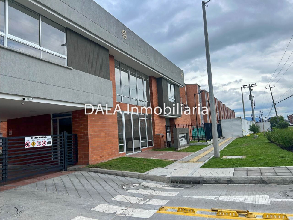 APARTAMENTO EN VENTA PRIMER PISO- CHÍA- VARIANTE- COTA