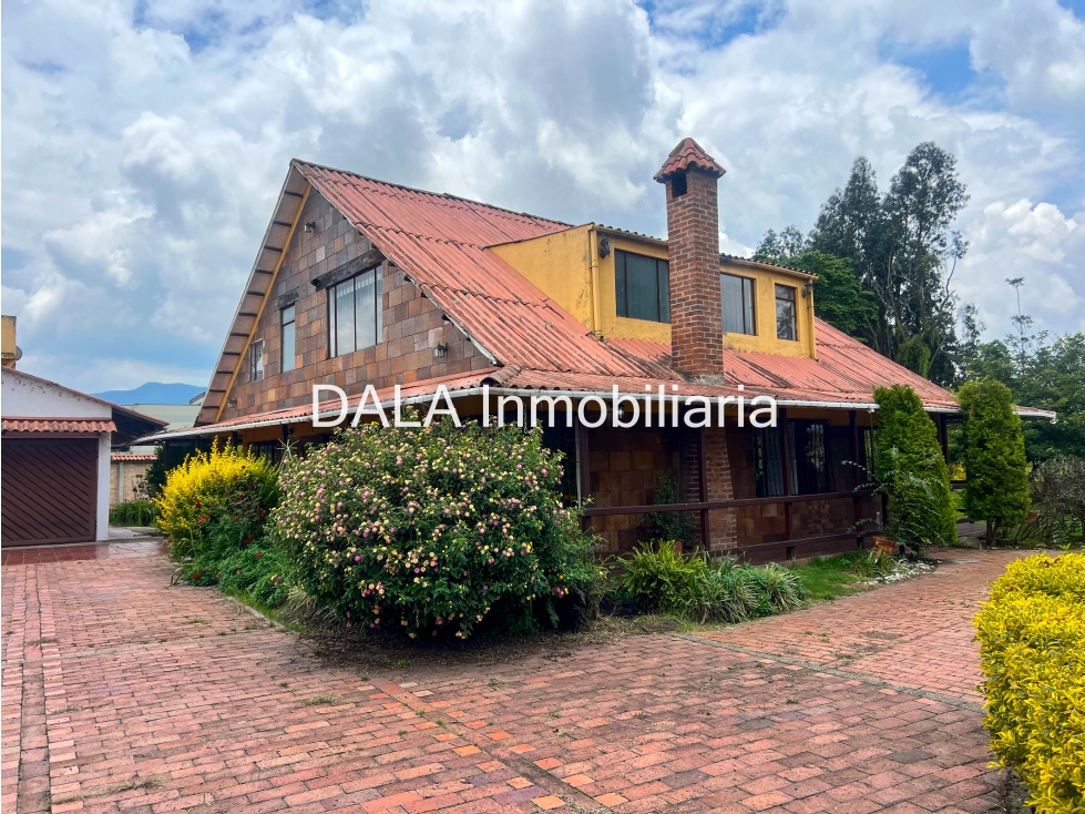 SE ARRIENDA CASA CAMPESTRE EN CAJICA