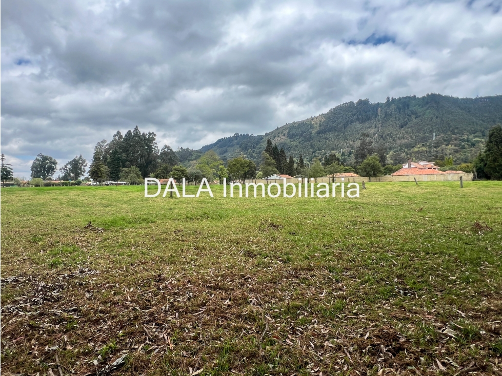 SE VENDE LOTE EN LA VEREDA FONQUETA EN CHIA