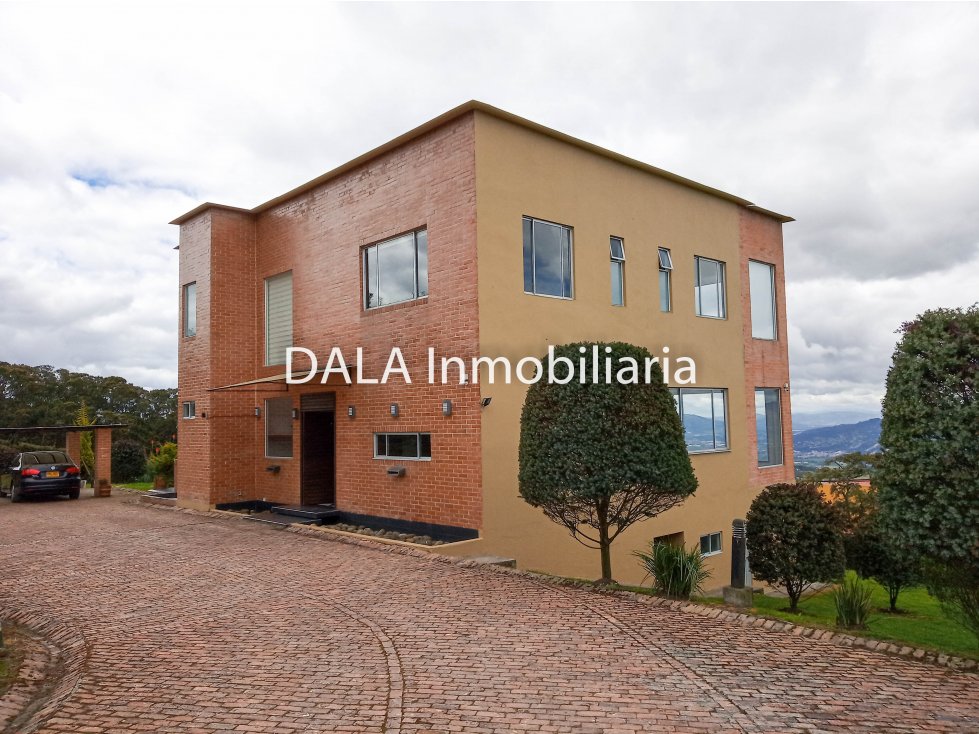 CASA EN VENTA EN CHÍA, CERROS DE YERBABUENA. INMOBILIARIAS CHÍA