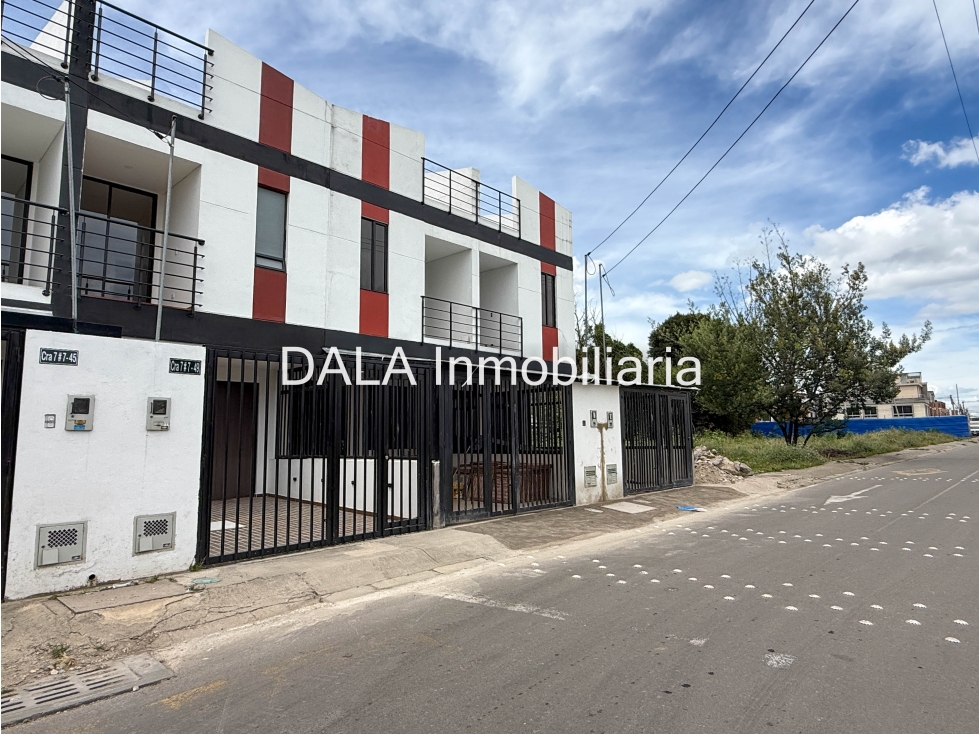 SE VENDE HERMOSA CASA INDEPEDIENTE EN COTA