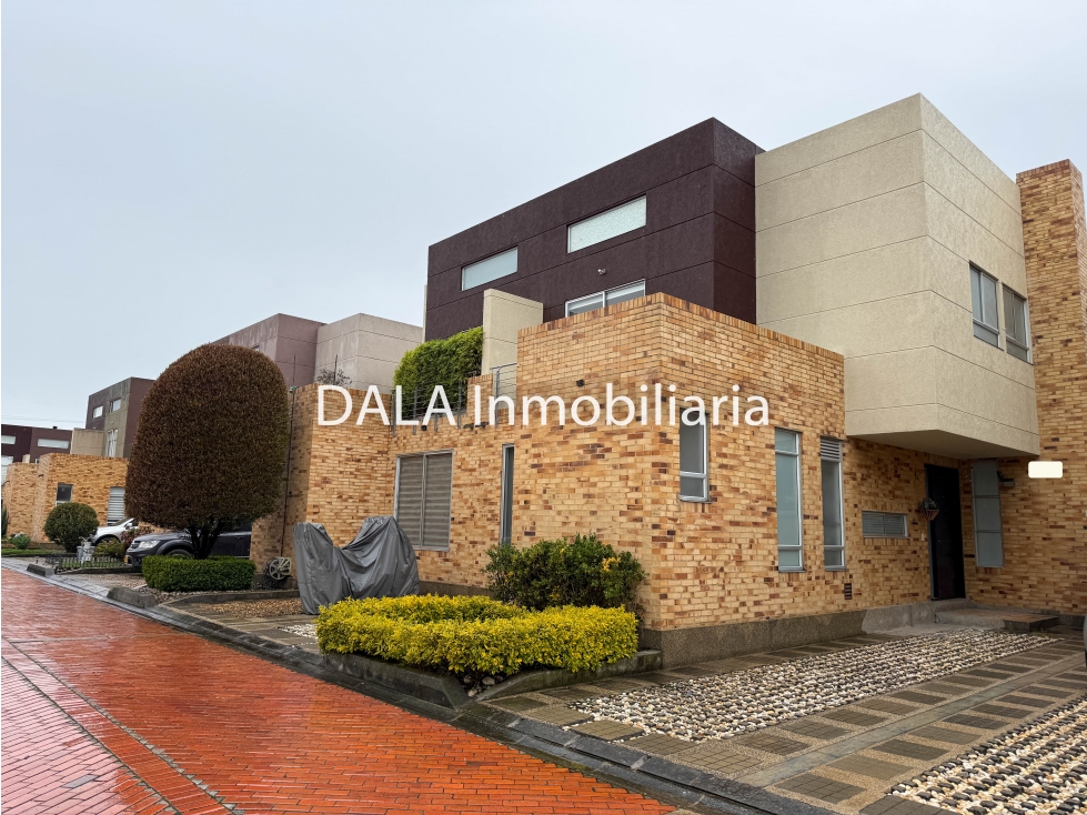 SE VENDE CASA VDA FONQUETA EN CHIA CUNDINAMARCA