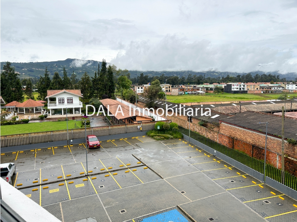 SE VENDE OFICINA EN CAJICA SECTOR CALAHORRA — foto 4
