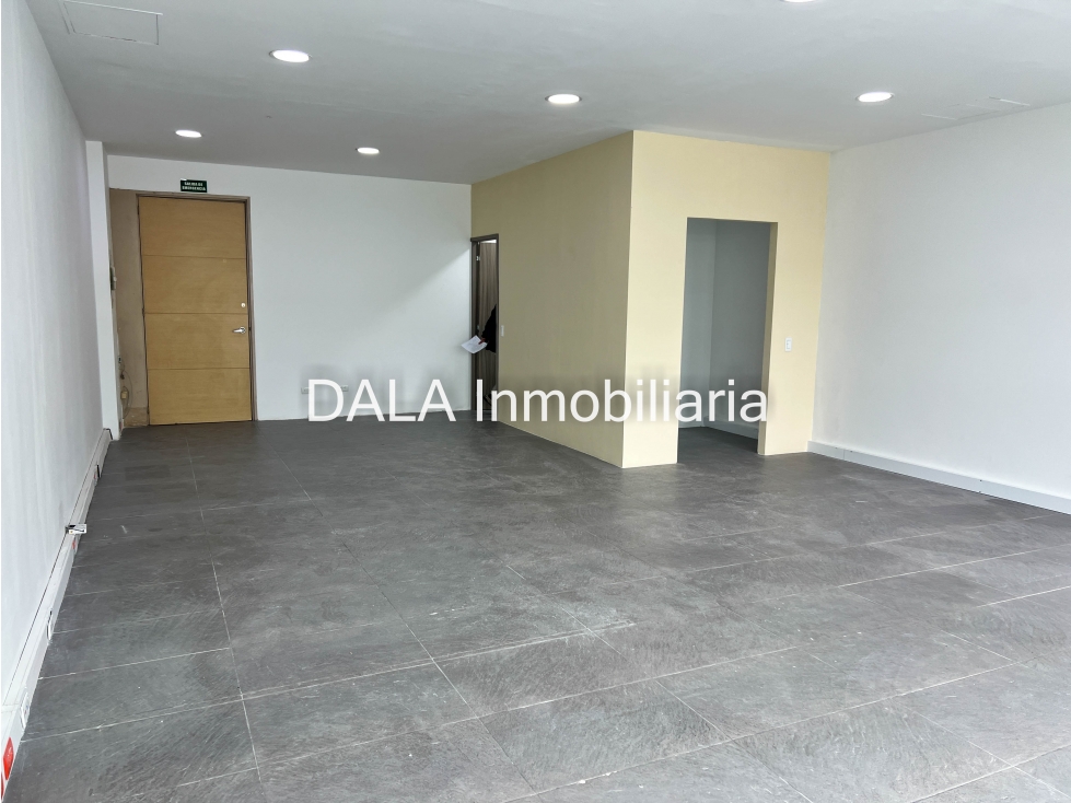 SE ARRIENDA OFICINA EN EL COMERCIAL CENTRO CHIA - 6