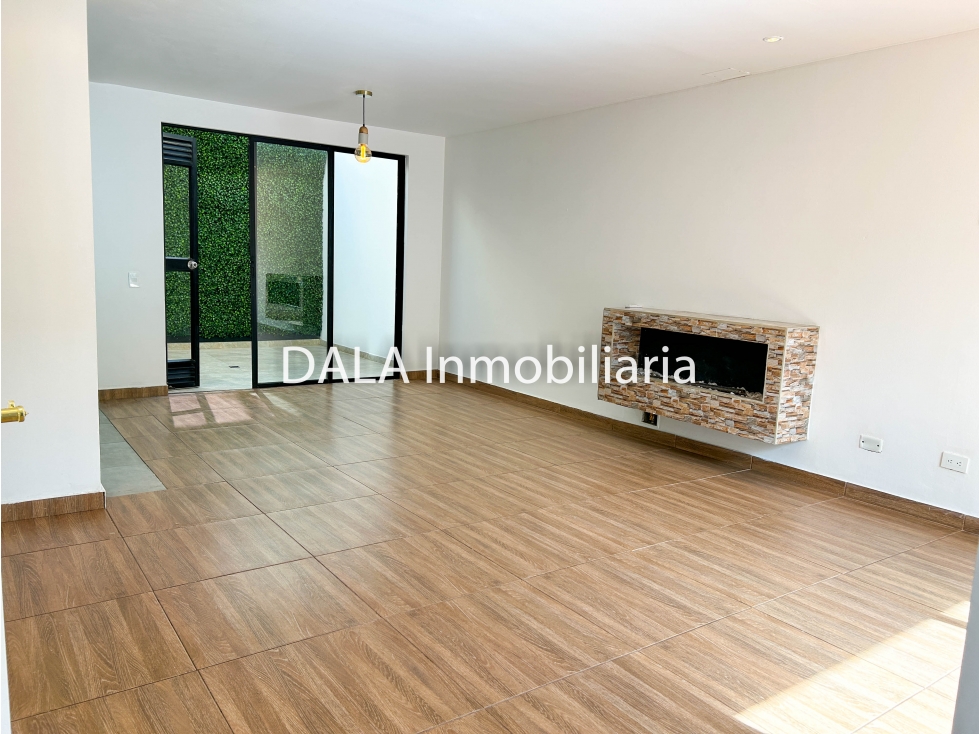 SE VENDE ACOGEDORA CASA EN CHIA, SECTOR RIO FRIO — foto 3