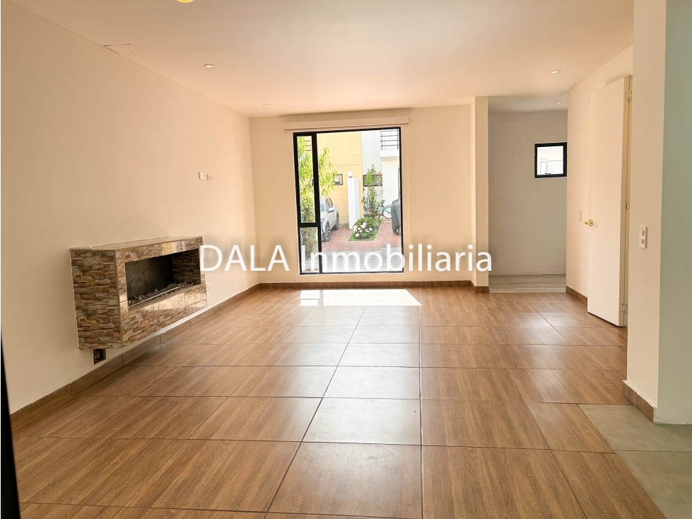 SE VENDE ACOGEDORA CASA EN CHIA, SECTOR RIO FRIO — foto 4