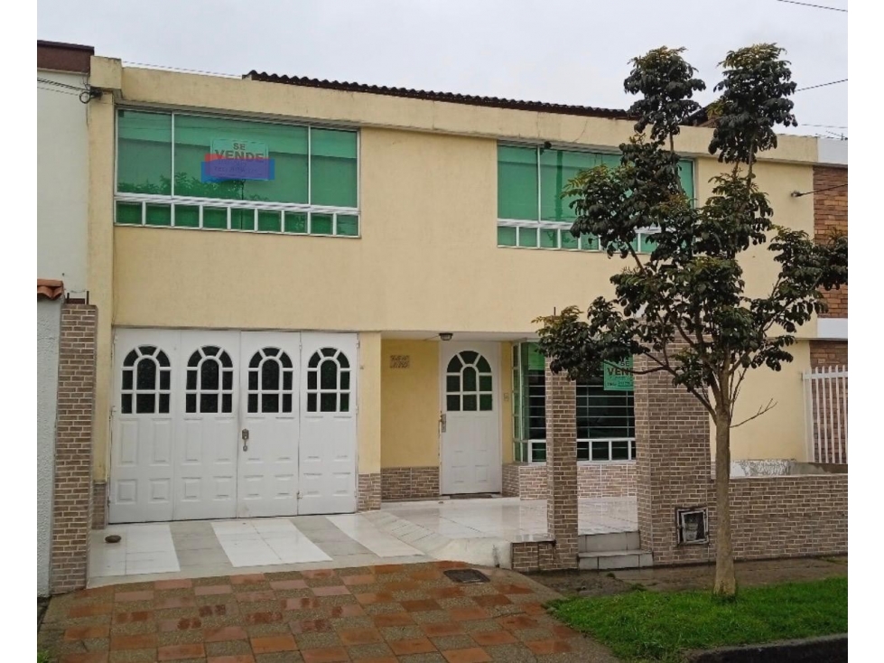 Espectacular casa en venta o renta en San Nicolás - Bogotá — foto 2