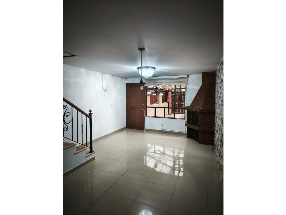 Vendo casa en Cota
