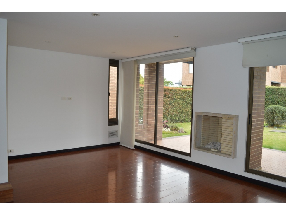 ¡ ESPECTACULAR CASA CON CLUB HOUSE EN COTA ! — foto 2