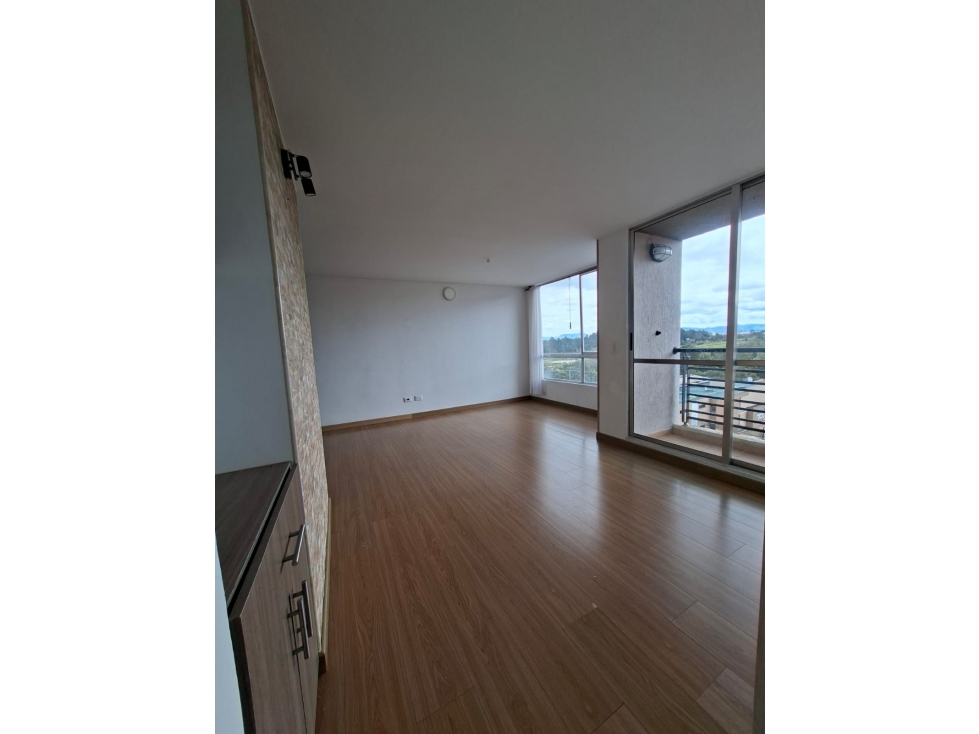 ¡Vive con comodidad, estilo y excelente ubicaciÃ³n en Gran Granada! — foto 2