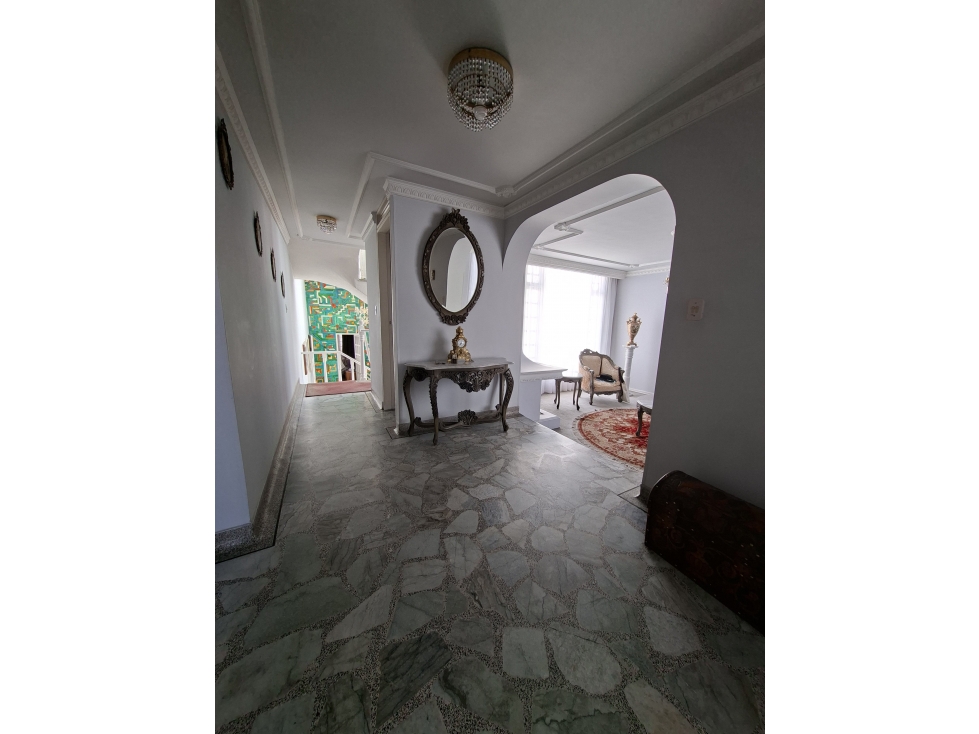 Casa en venta - La Alambra — foto 2