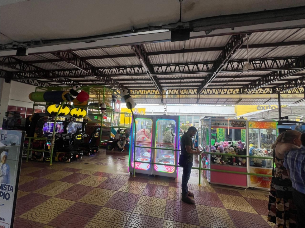 LOCAL DE 200 M² EN VENTA EN CC MANILA FUSAGASUGÁ — foto 6