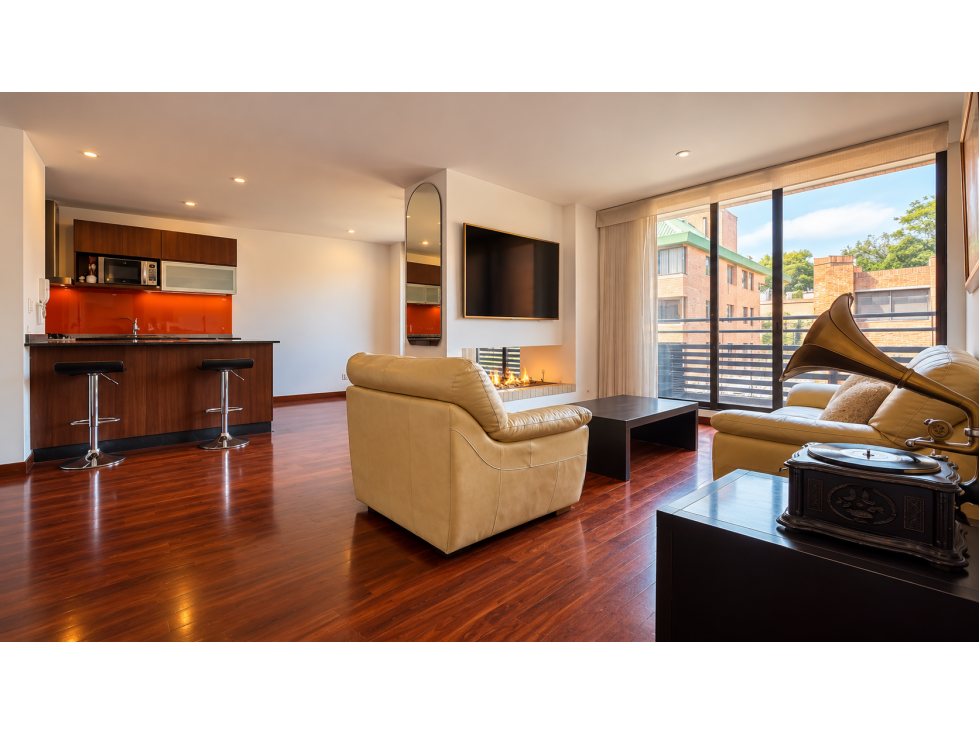 Apartamento en venta Santa Bárbara Bogotá, 123 m², balcón, 2 garajes — foto 3