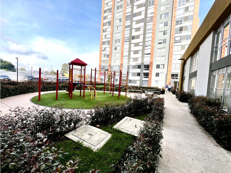 APARTAMENTO REMODELADO EN VENTA EN LAGOS DE TORCA — foto 2