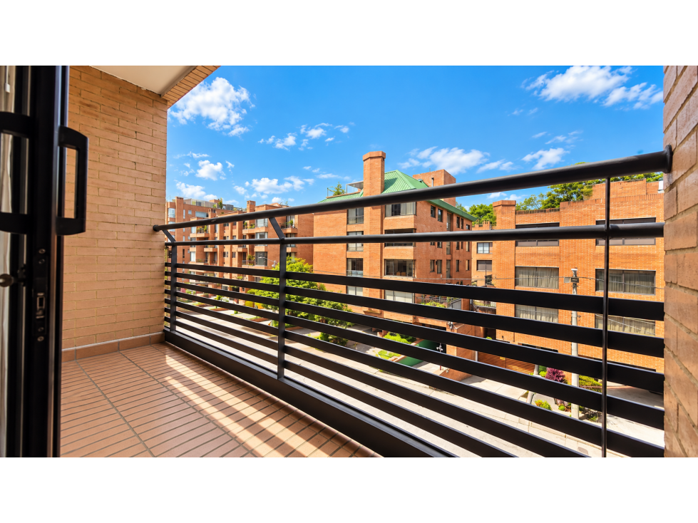 Apartamento en venta Santa Bárbara Bogotá, 123 m², balcón, 2 garajes — foto 6