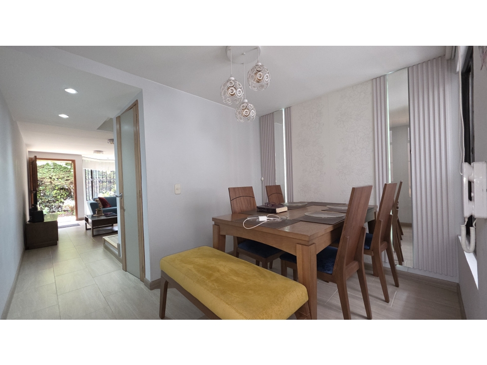 SE VENDE CASA REMODELADA EN MODELO NORTE — foto 3