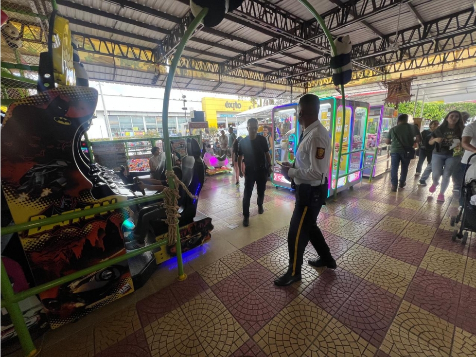 SE VENDE LOCAL 200mts CC MANILA FUSAGASUGA - 3