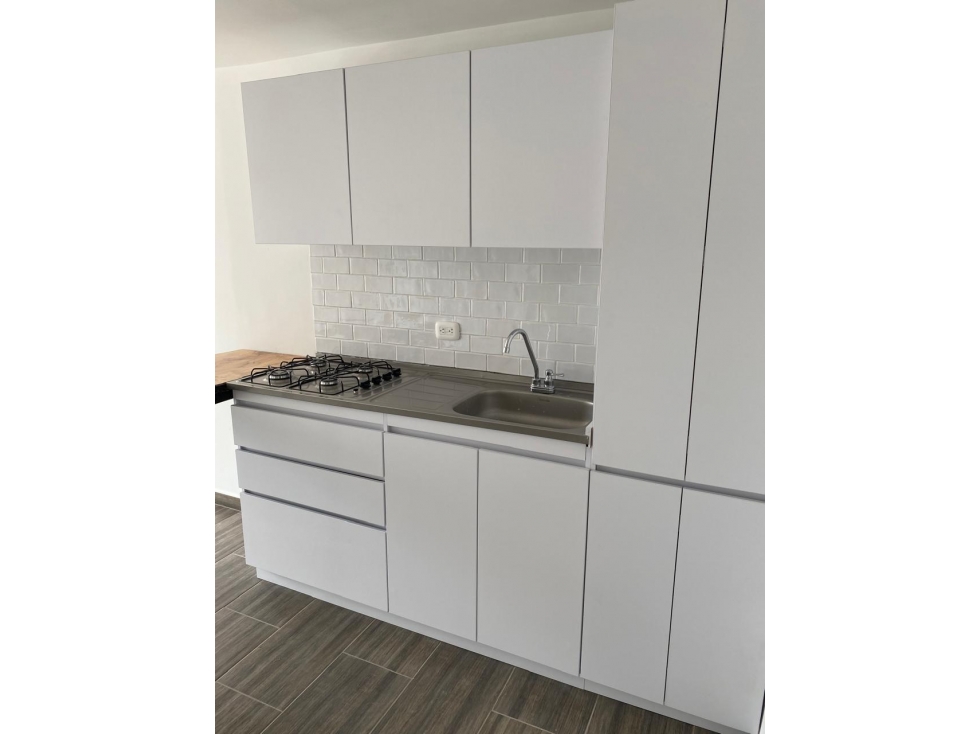 APARTAMENTO REMODELADO EN VENTA EN LAGOS DE TORCA — foto 5