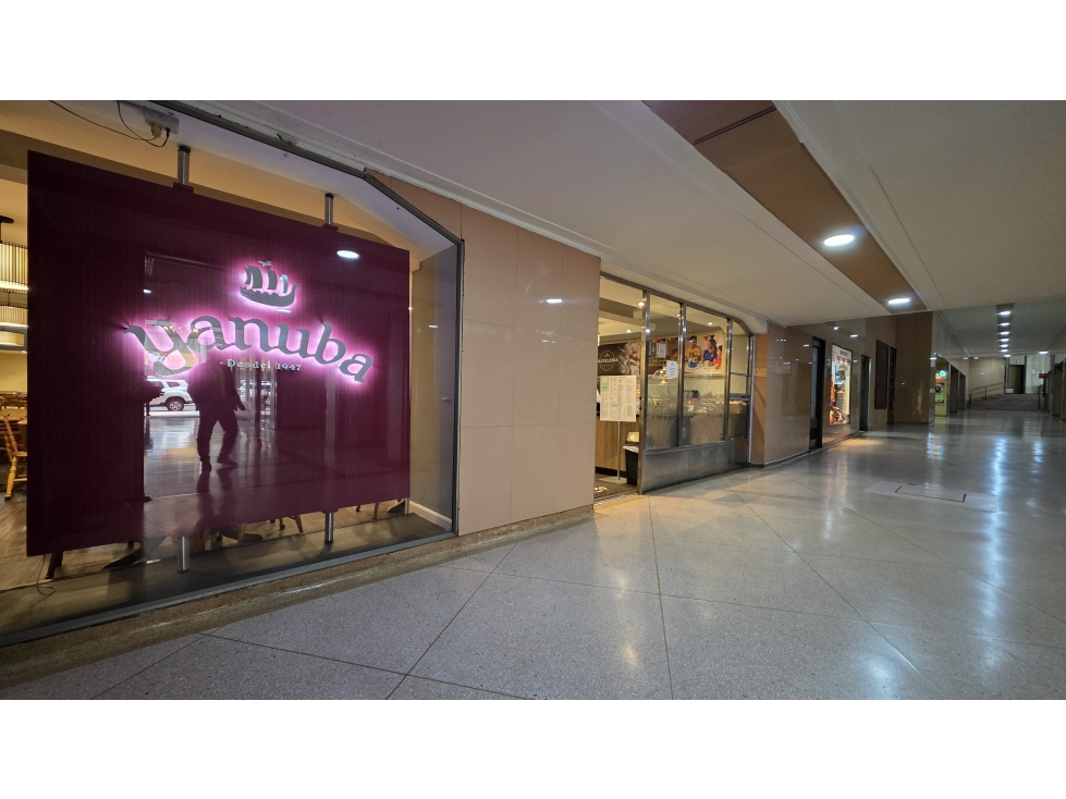 SE VENDE OFICINA EDIFICIO COLSEGUROS CENTRO DE BOGOTA - 4