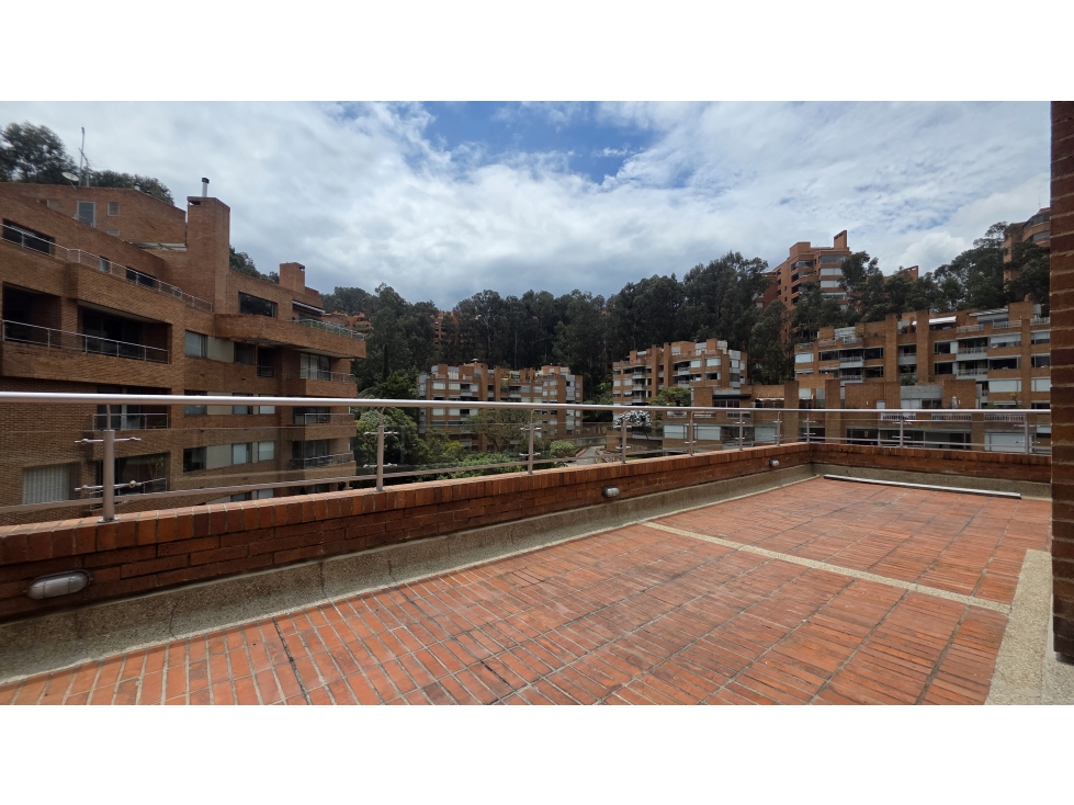 OPORTUNIDAD SE VENDE PENTHOUSE DUPLEX EN BOSQUES DE LA CAÑADA — foto 4