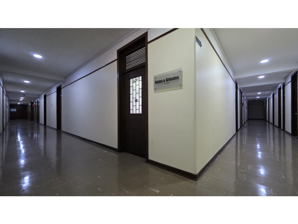 SE VENDE OFICINA EDIFICIO COLSEGUROS CENTRO DE BOGOTA - 4