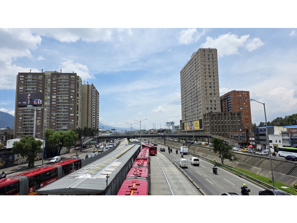 SE ARRIENDA LOCAL O VITRINA COMERCIAL CARRERA 30 CALLE 63 — foto 6
