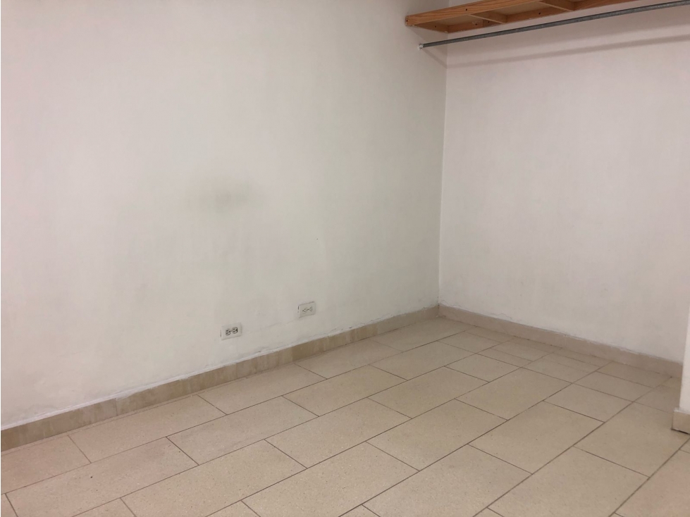 SE ARRIENDA CASA PRIMER PISO A DOS CUADRAS DE LA IGLESIA SANTA GEMA — foto 6