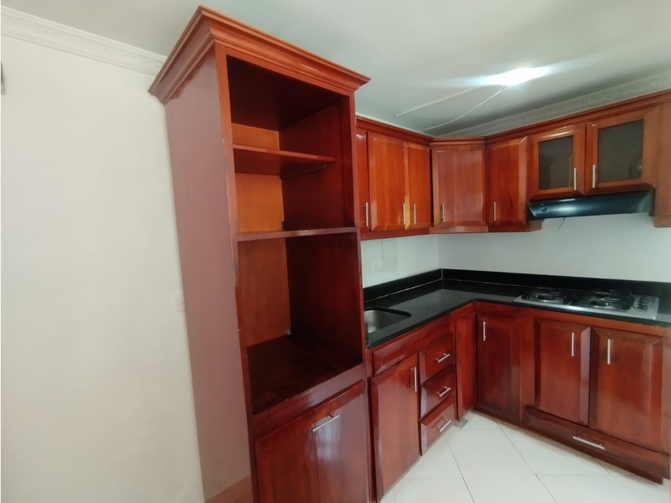 SE ARRIENDA APARTAMENTO EN RODEO ALTO, URBANIZACION RAYO DEL SOL