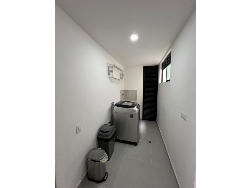 SE ARRIENDA APARTAMENTO EN LA CASTELLANA — foto 5