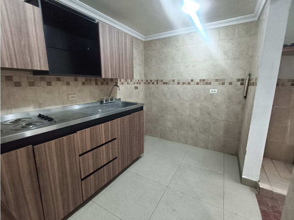 SE ARRIENDA APARTAMENTO PRIMER PISO EN SAN BERNARDO