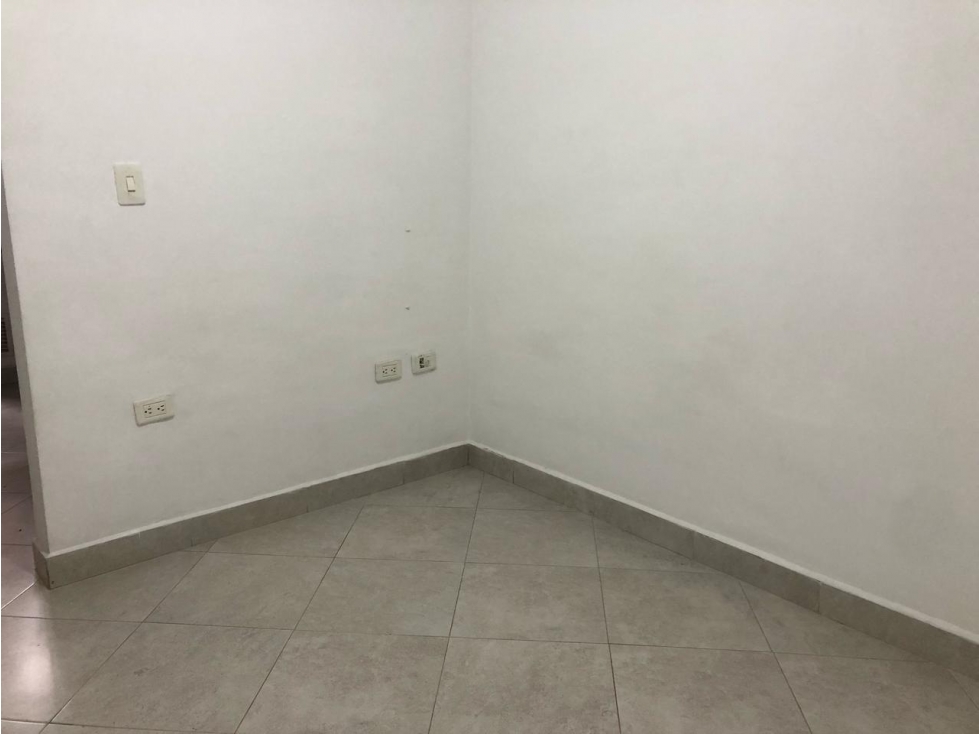 SE ARRIENDA APARTAESTUDIO EN BELEN LA GLORIA — foto 2